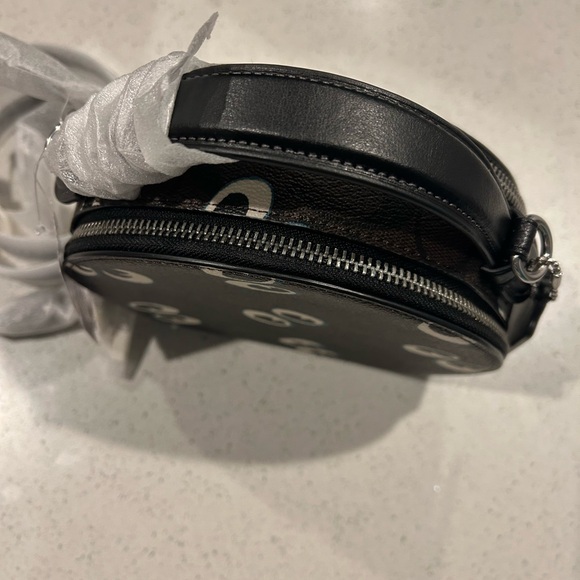 Coach Canteen Signature Canvas With Halloween Eyes
New with Tag - Picture 6 of 15